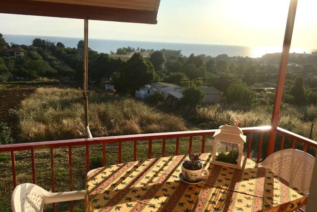 אפאנומי Eva Apartment With Great View מראה חיצוני תמונה