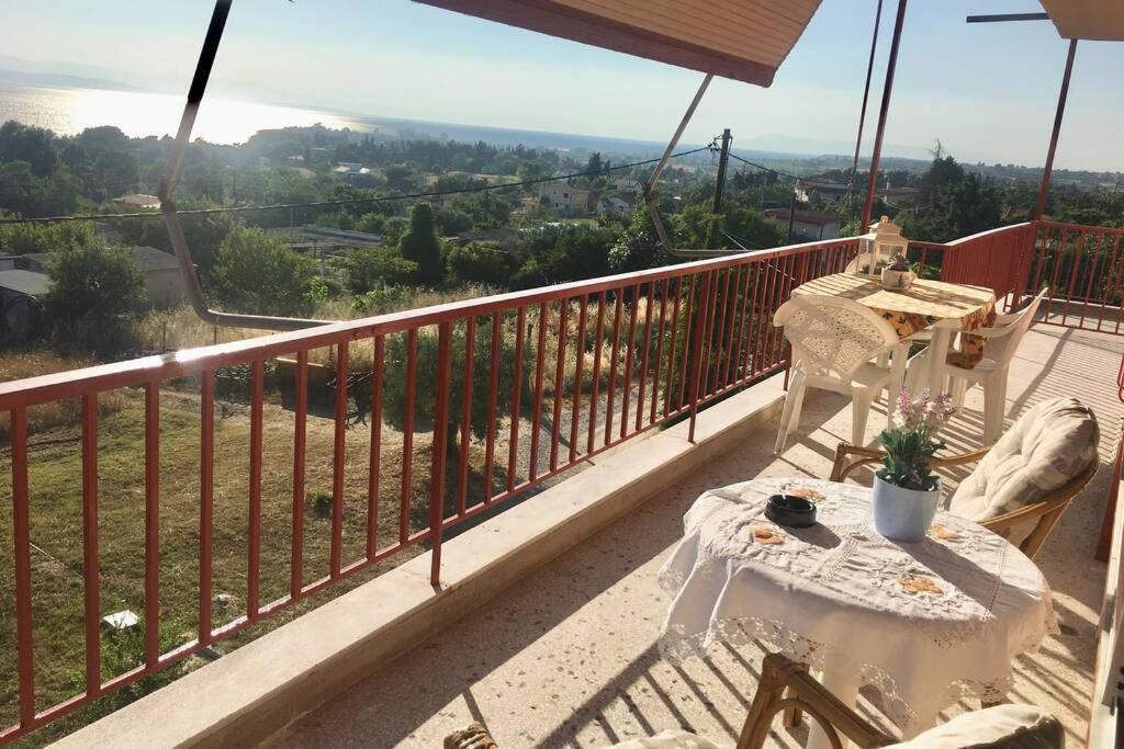 אפאנומי Eva Apartment With Great View מראה חיצוני תמונה